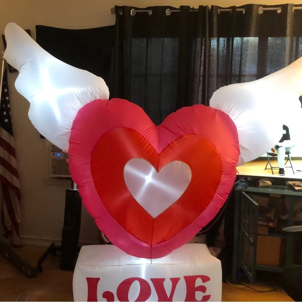 Heart-Shaped Red and Pink 'LOVE' Inflatable Decoration - Brand